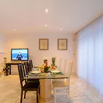 Apartment In White Pearl Beach