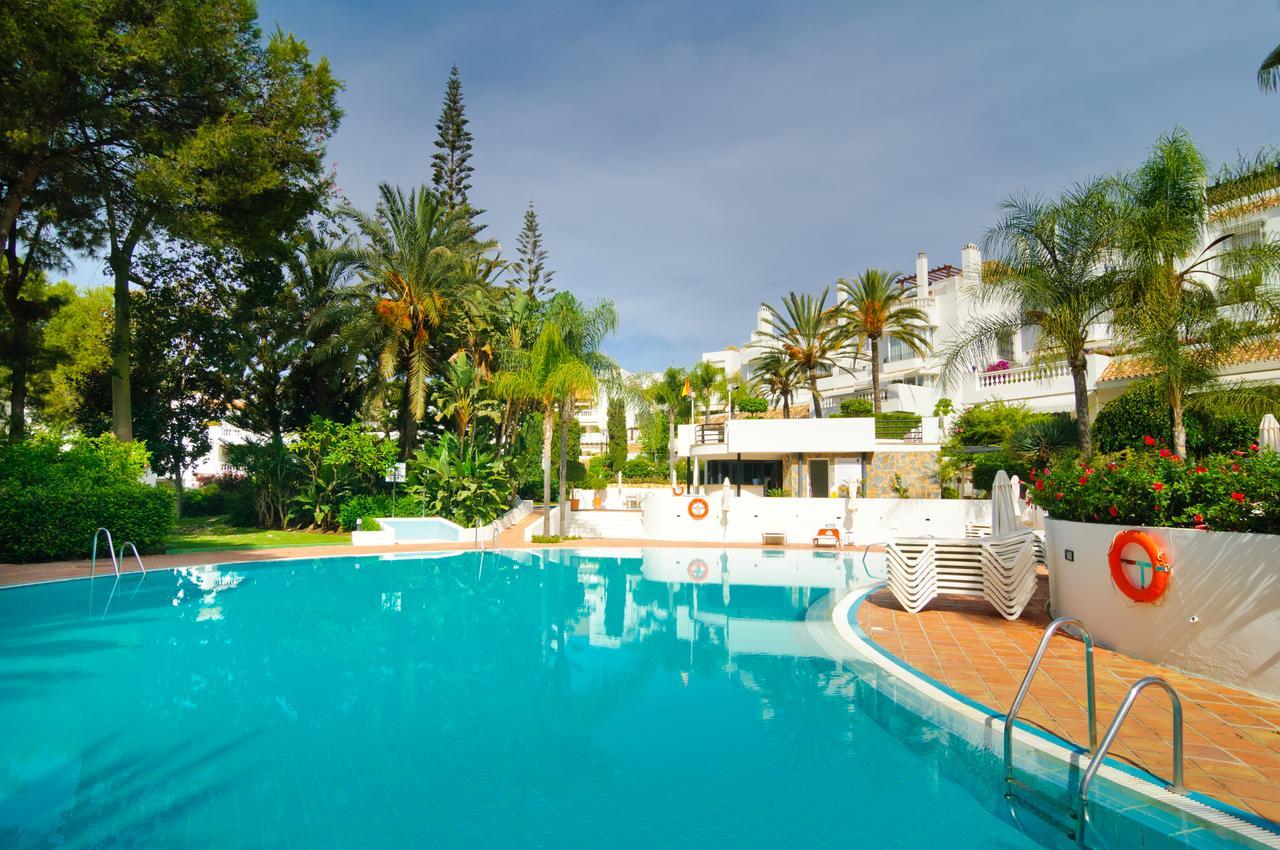 In White Pearl Marbella