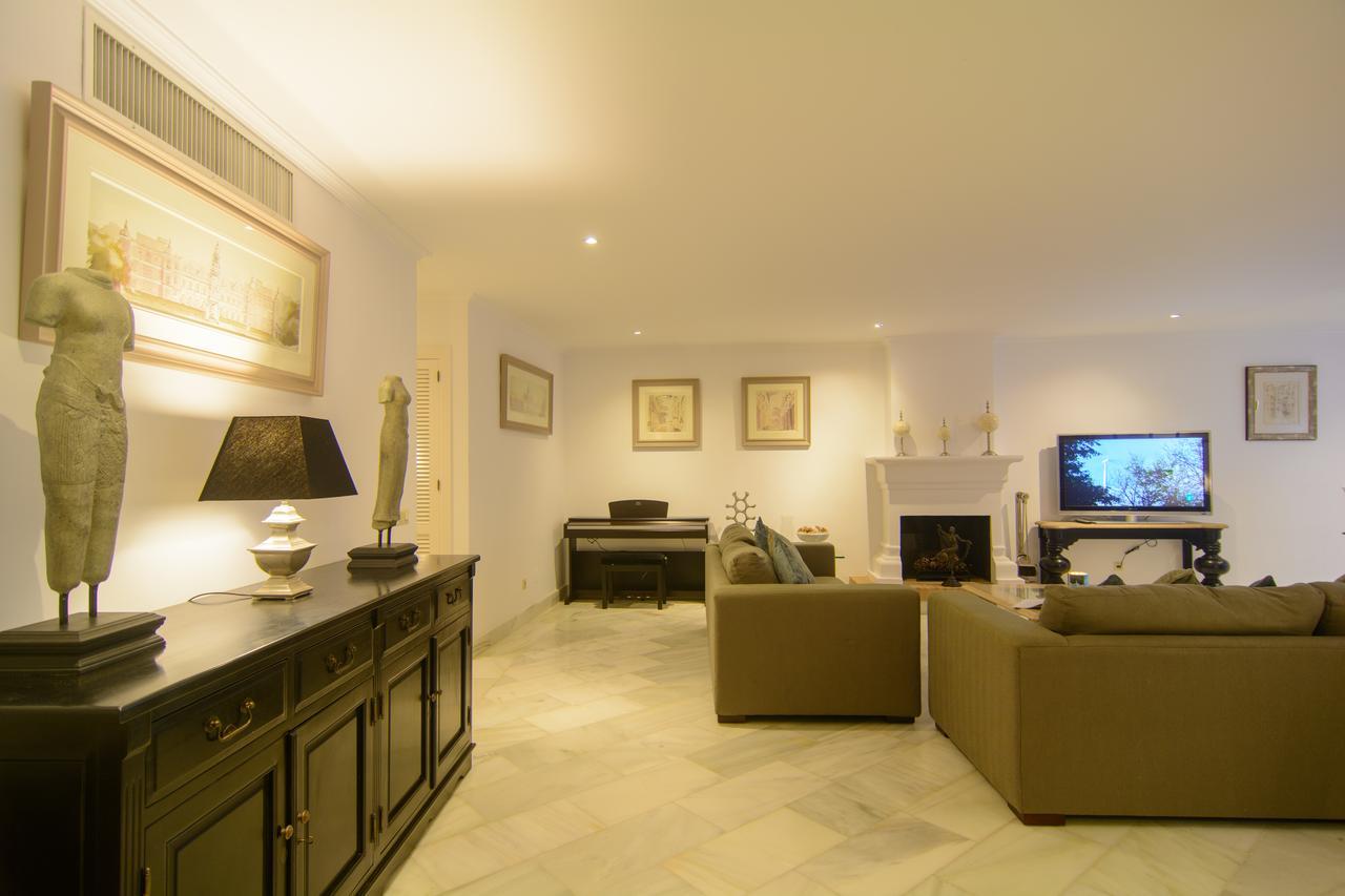 In White Pearl Apartment *